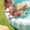 PISCINA INFLÁVEL Coastal Luxe Intex de 462 litros irá proporcionar ao seu filho/ filha em dias ensolarados em casa, no jardim, na praia, no sítio ou em qualquer superfície lisa
