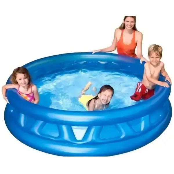 Detalhe das bordas infláveis macias e espessura do vinil da Piscina Soft Side Intex 58431.
